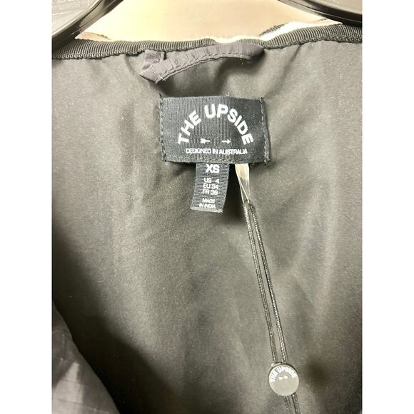 NWT The Upside Stellar Oversized Hooded Puffer Jacket Black Women's Size XS - Picture 3 of 7